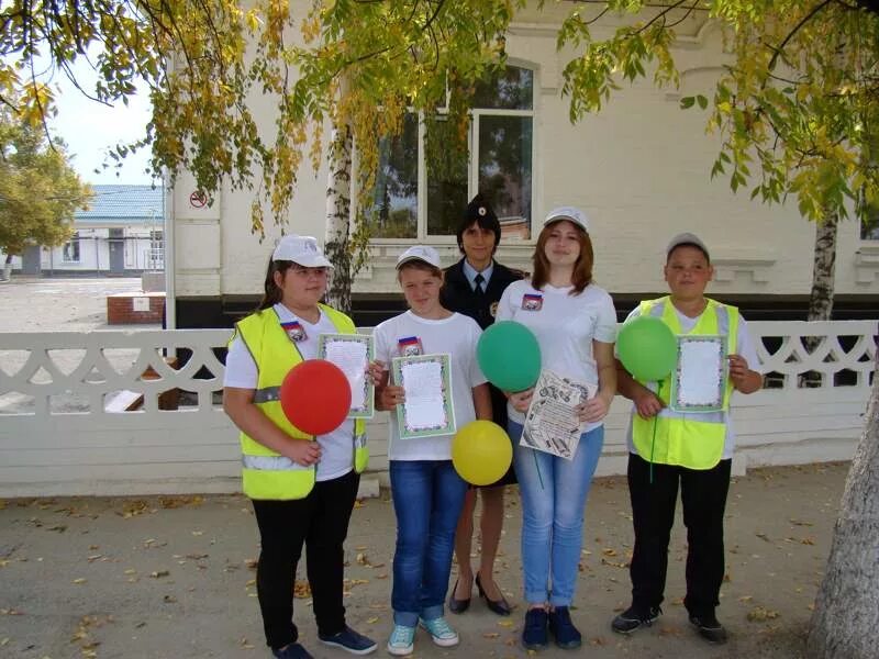Школа 3 славянск на кубани. Мбоу лицей 4 славянск на кубани. Школа 16 славянск на кубани. Школа 16 славянск на кубани. Школа 15 славянск на кубани.