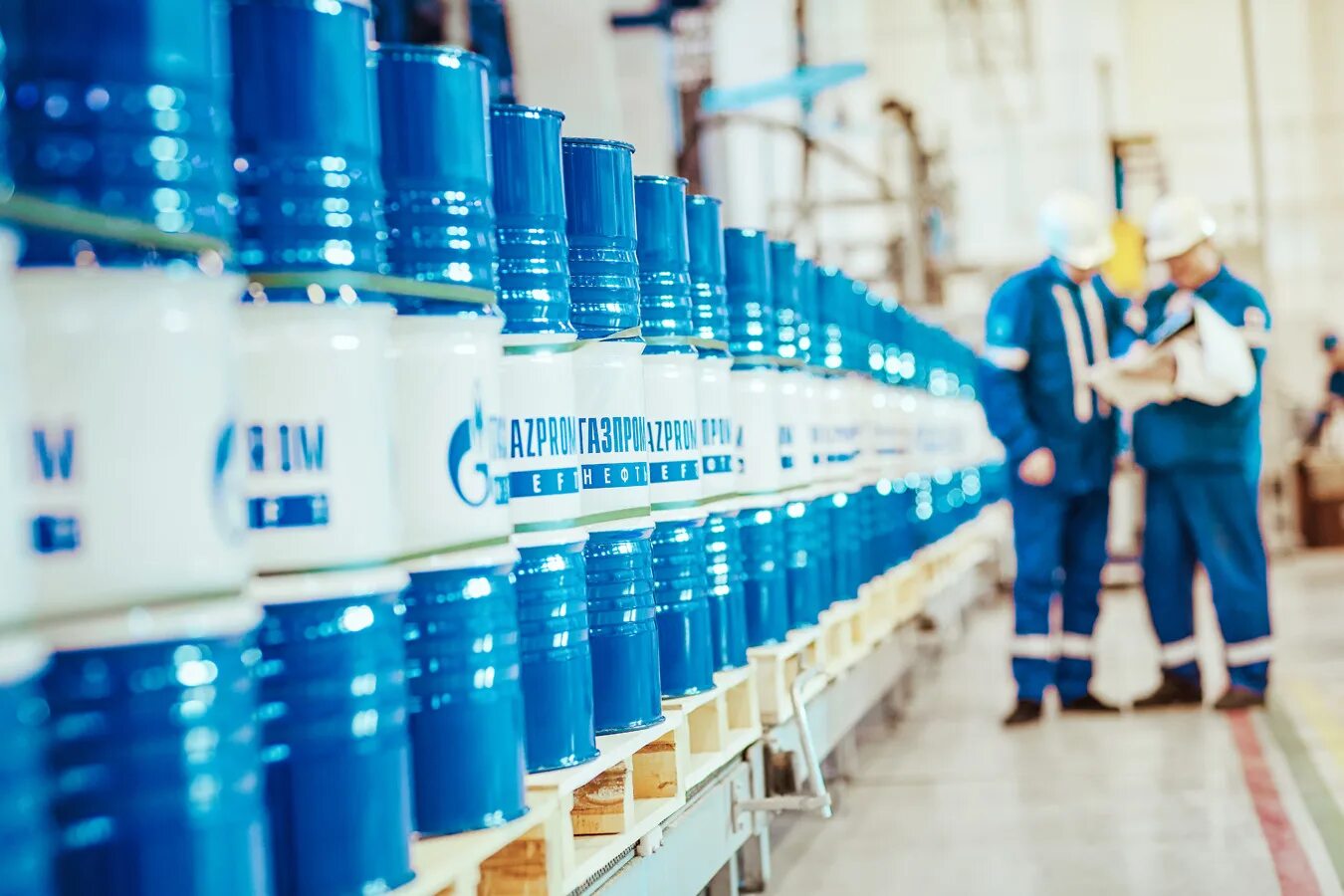 Газпромнефть смазочные материалы. Масло промышленное. Масло тп-22. Бочка нефти. Рвс газпромнефть.