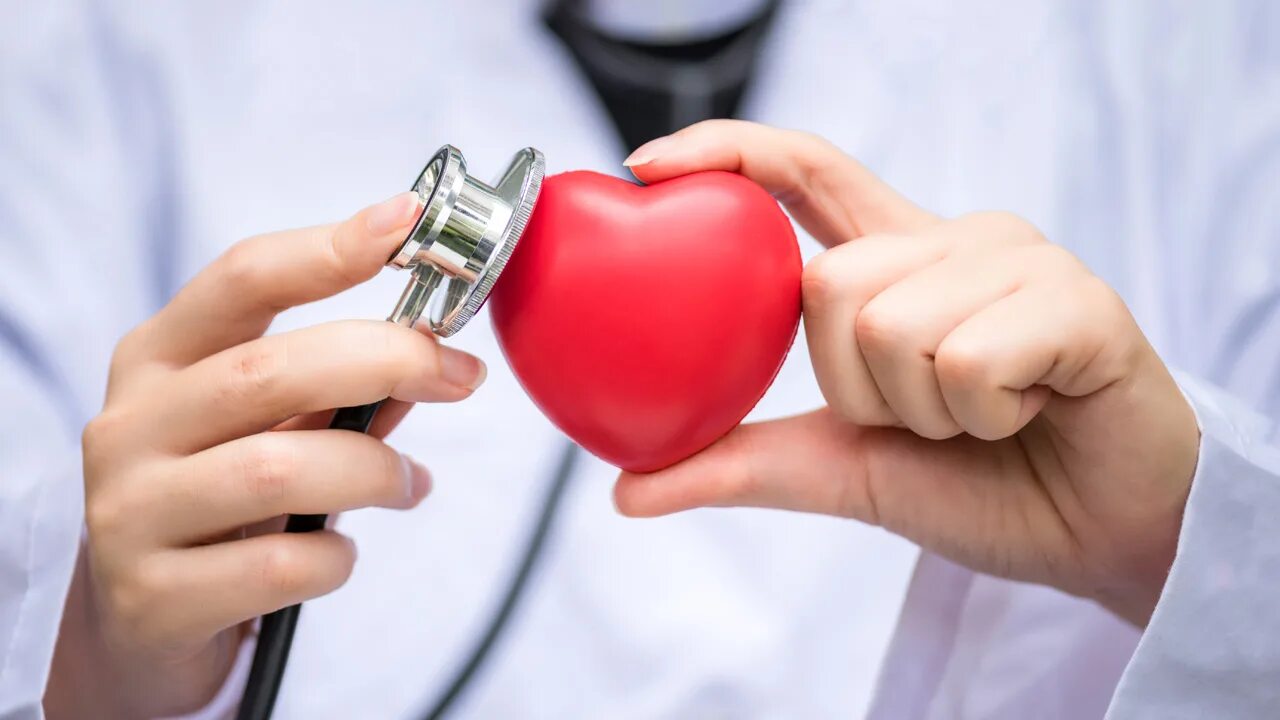Легкие сердечные заболевания. Здоровое сердце. Здоровье сердца человека.