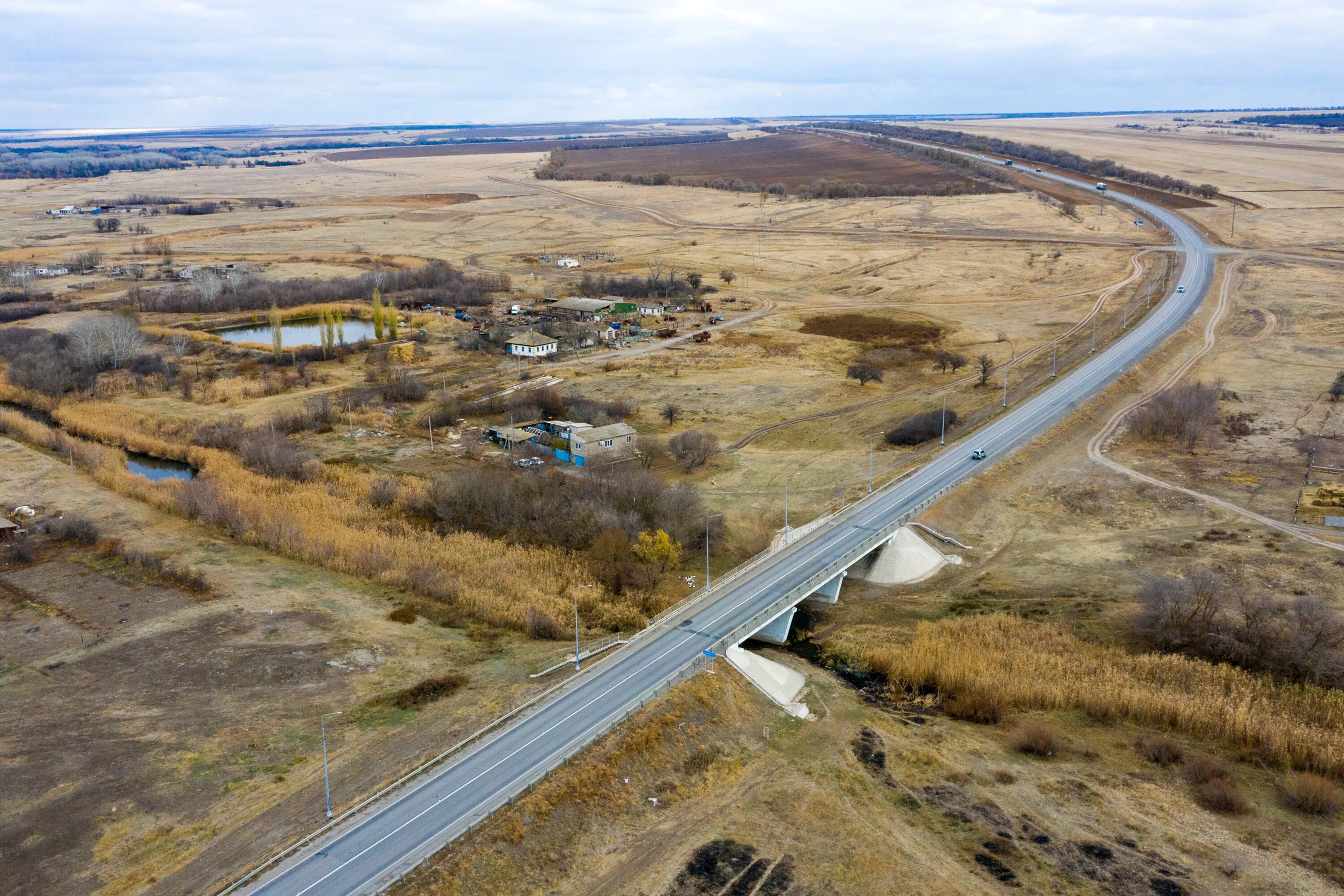 Третий решающий волгоградская область. Р22 трасса волгоград элиста. Т третий решающий. Третий решающий фото. Поселок третий решающий.