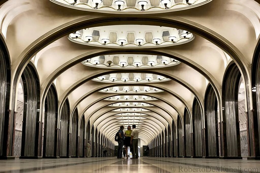 Нереализованные проекты станций московского метро. Архитектор метро москвы. Маяковская станция метро москва. Кристофер хервиг станции советского метро. Архитектура станций метро москвы.