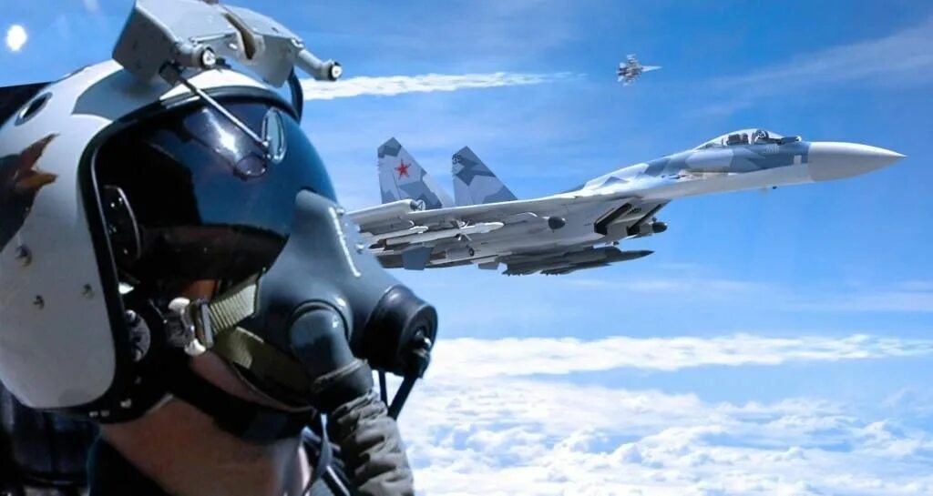 Пилот су 35. Су-35 кабина. Пилоты вертолета вкс. Полет украинского летчика. Летчик су 35.