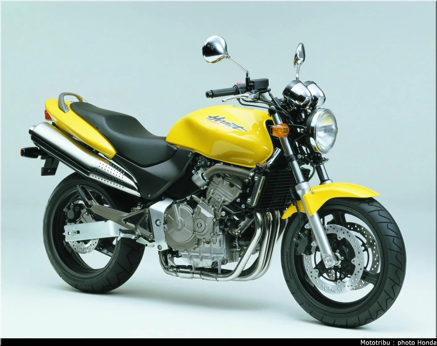 Мотоцикл honda hornet. Honda CB 400 Hornet. Honda Hornet 600 2000. Мотоцикл Honda CB 600 Hornet. Honda CB 600 Hornet 2000.