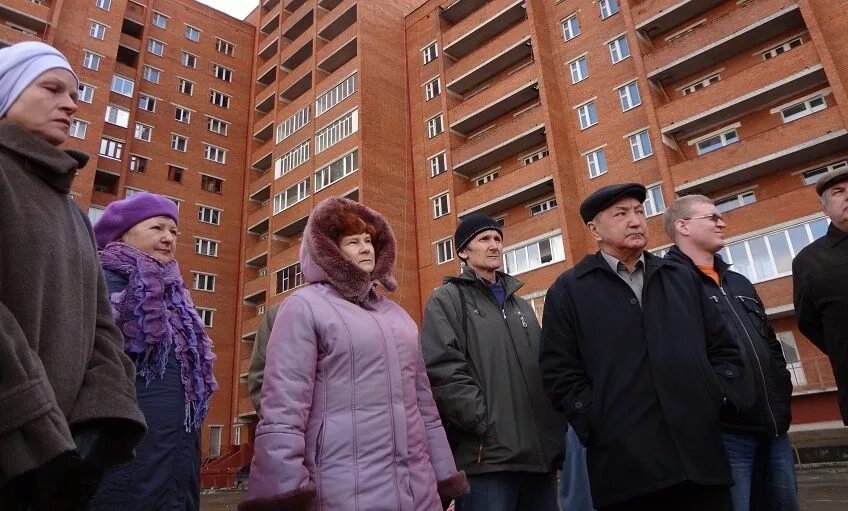 Вешнего жильца. Управляющие компании жкх. Собрание жителей дома. Вешнего жильца. Загадка дверца узкая под крышей.