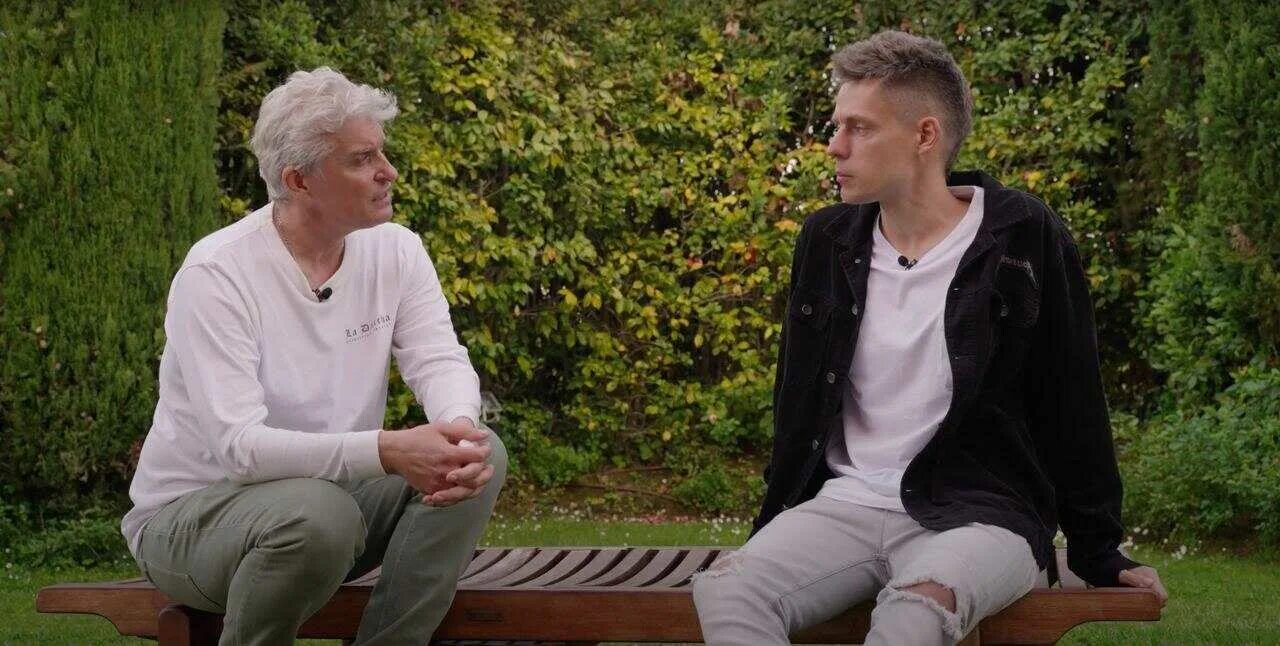 Олег тиньков дудь. Олег тинькофф интервью дудя. Олег тинькофф сатир. Дудь тиньков интервью. Олег тинькофф интервью.