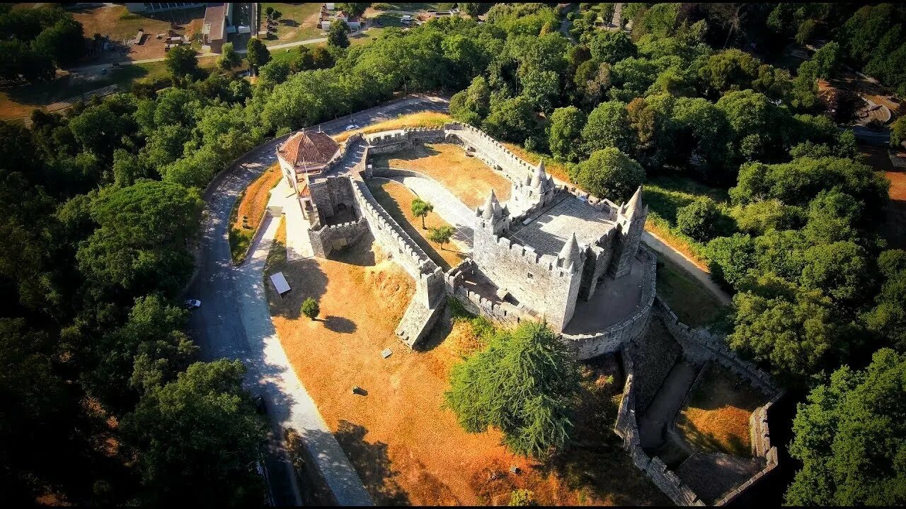 Замок Фейра, Португалия. Кастелло да Фейра.