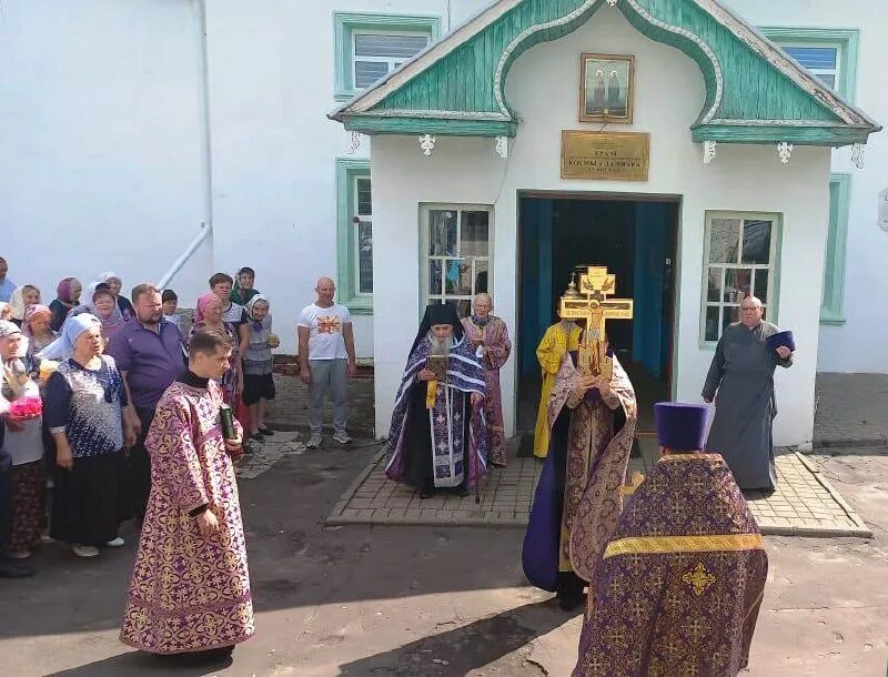 работает ли сегодня церковь