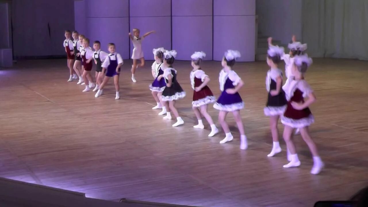 Немецкая полька танец. Школьная полька. Полька. Школьная полька ансамбль имени локтева. Польки дети видео.