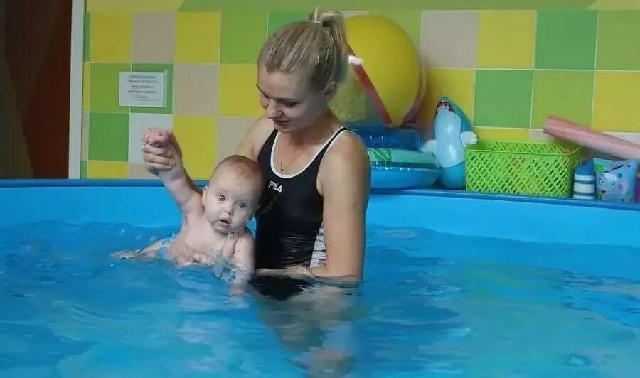 Сормович спортклуб нижний новгород. Детский бассейн нижний. Бассейн intex 58426. Детские бассейны. Тренер в детском бассейне.