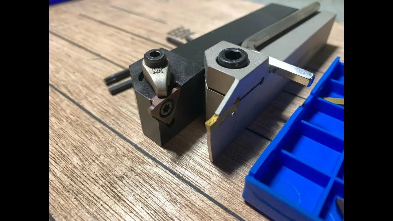 Резец pssnr 2525 m12 проходной. Мех резцы. Державка mthr2525m43. Пластина сменная на резец т15к6. Резьбовой токарный резец с державкой 30×30.