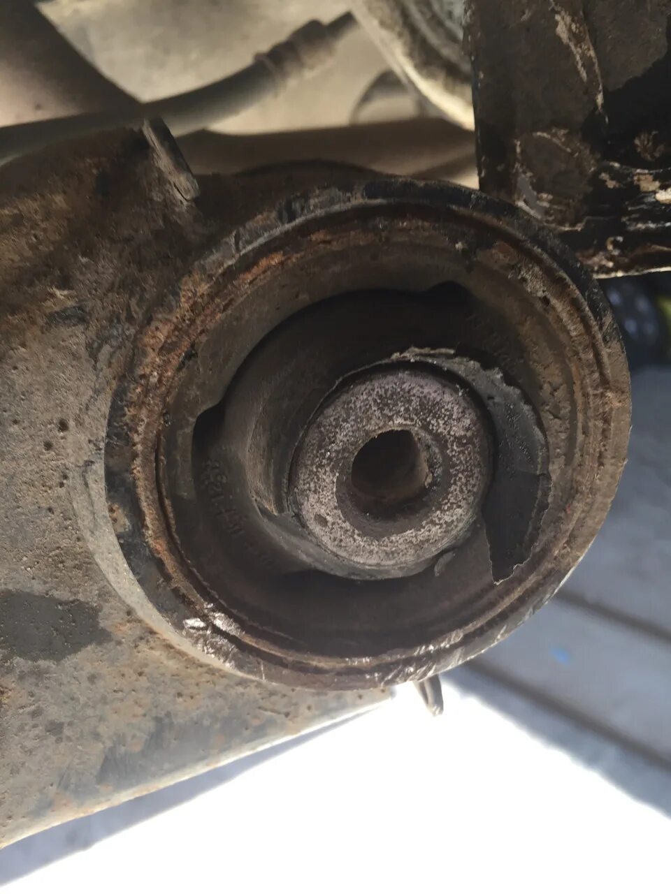 Сайлентблок киа рио 3. Сайлентблоки задней балки киа рио 3. Сайлентблоки киа рио 3. Замена сайлентблока рио. Замена сайлентблока рио.