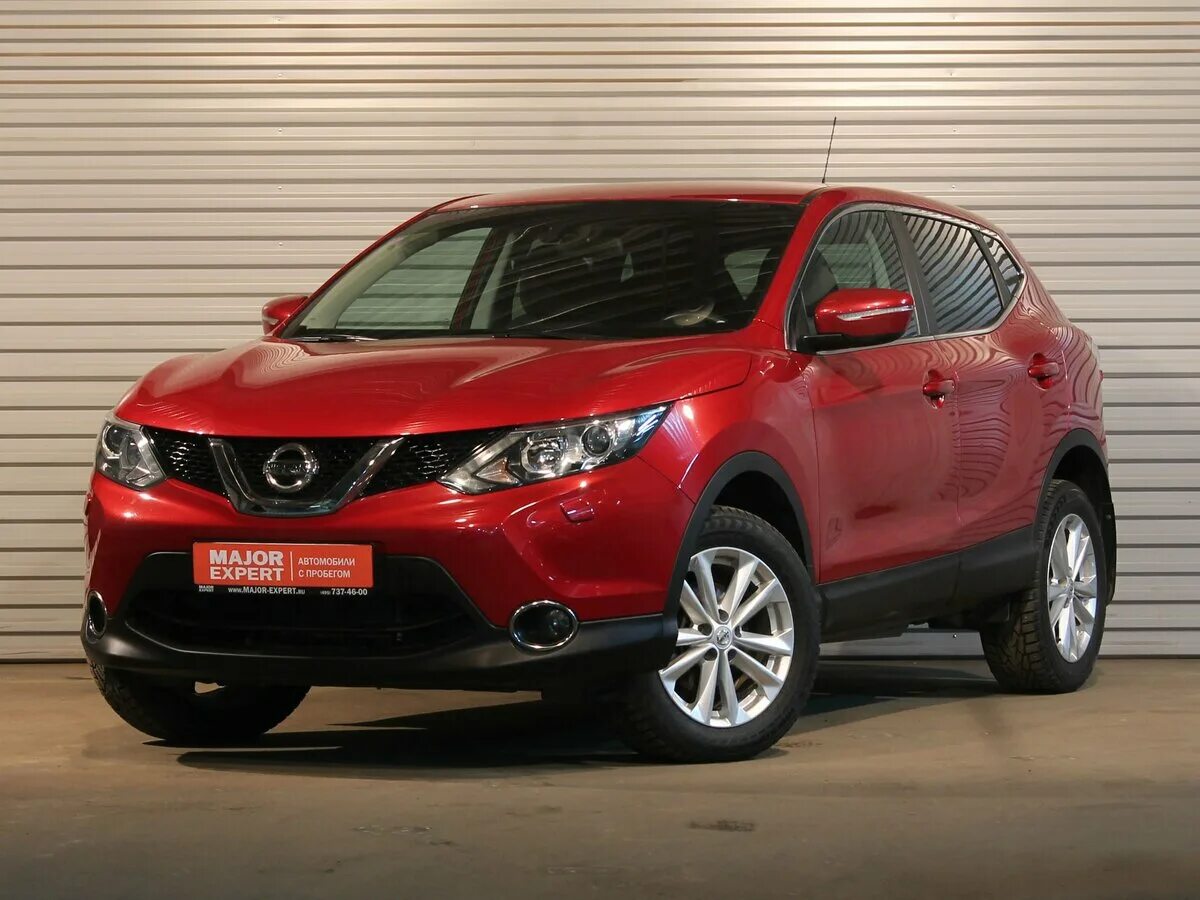 Купить машину 2014 года. Ниссан Кашкай 2014. Ниссан Кашкай 2014 красный. Nissan Qashqai II. Ниссан Кей кар.