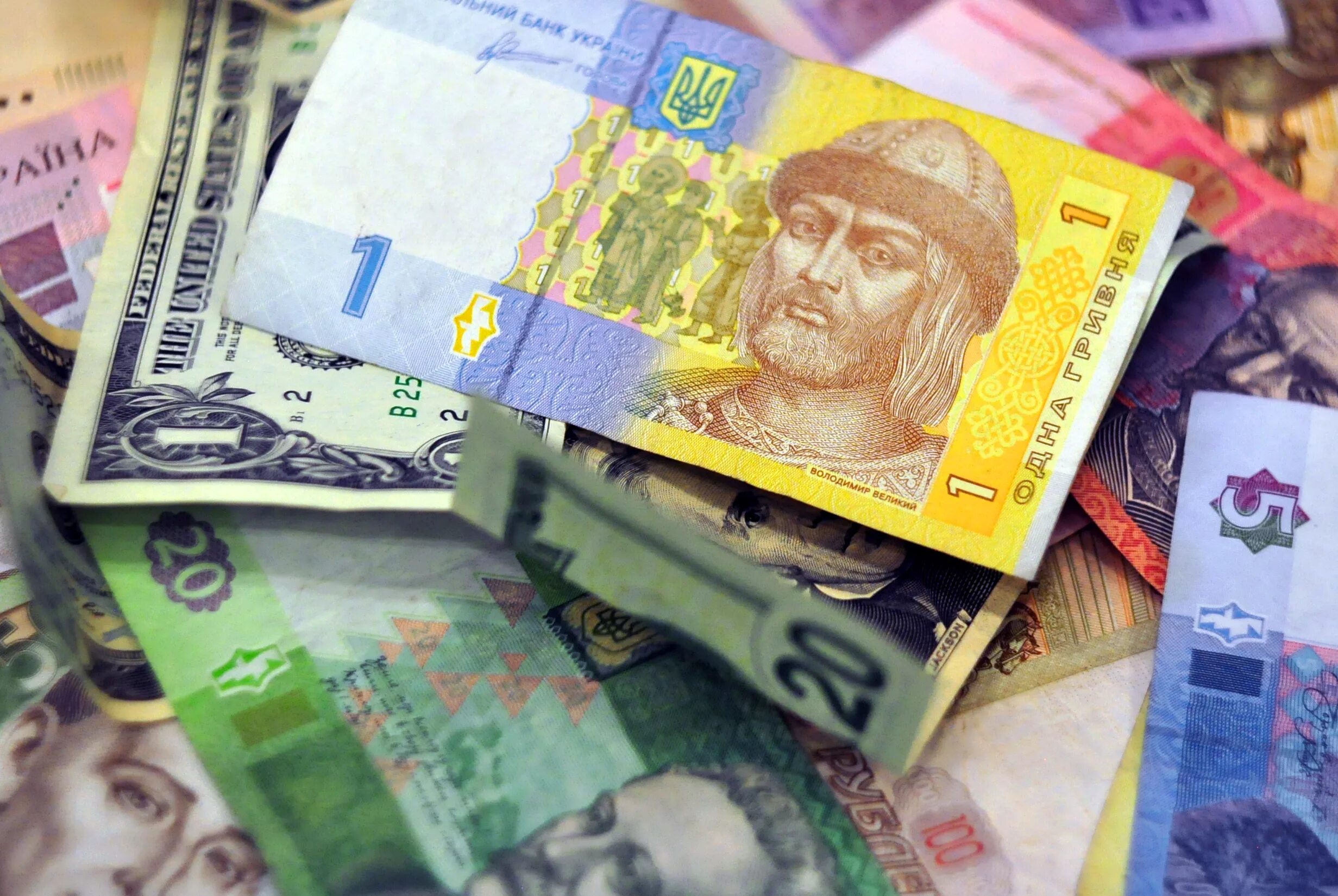 500 украинских гривен. 500 гривен купюра. Деньги ua. Деньги украины гривны. Деньги гривны.