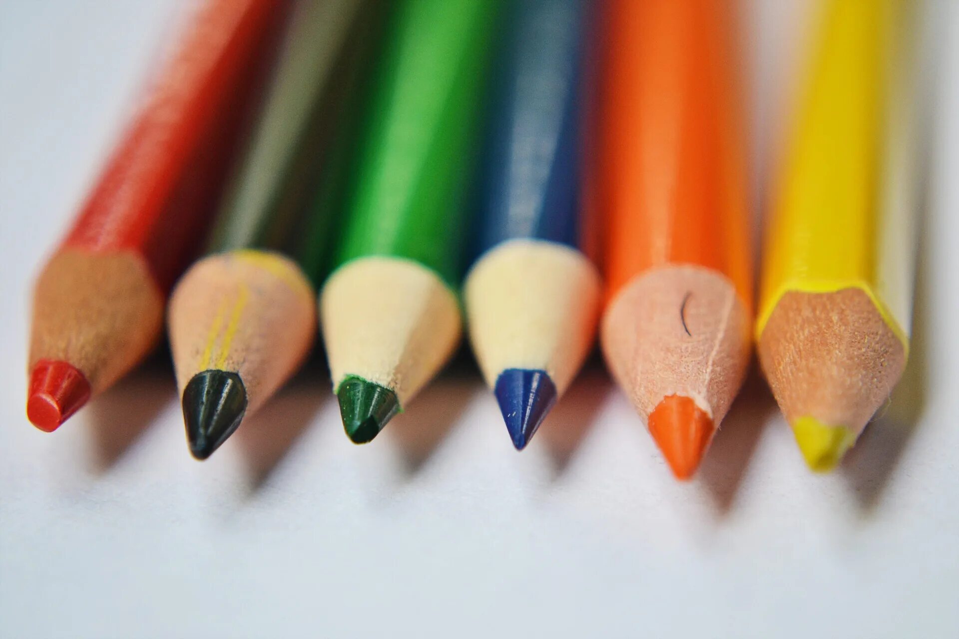 Карандаши цветные. Цвета карандашей. Карандаш фото. Цветные карандаши картинки для детей.