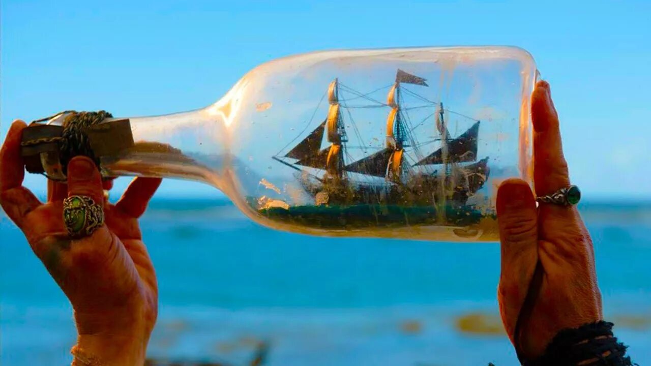 Дмитрий князьков джек воробей. Необычный декор бутылок. Капитан джек воробей с ромом. Пираты карибского моря ром. Декор бутылки пираты карибского моря.