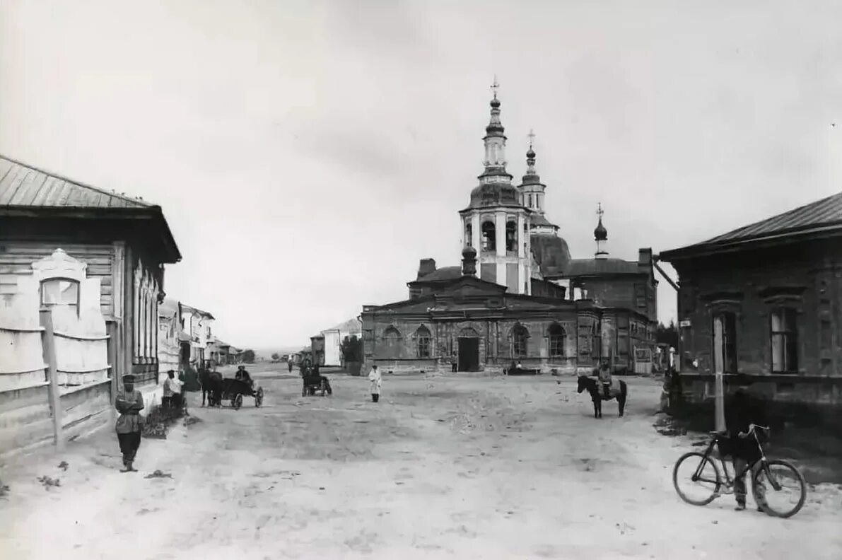 Город минусинск красноярский край. Минусинск 19 века. Минусинск раньше. Минусинск 1882 год. Город минусинск 80 годов.