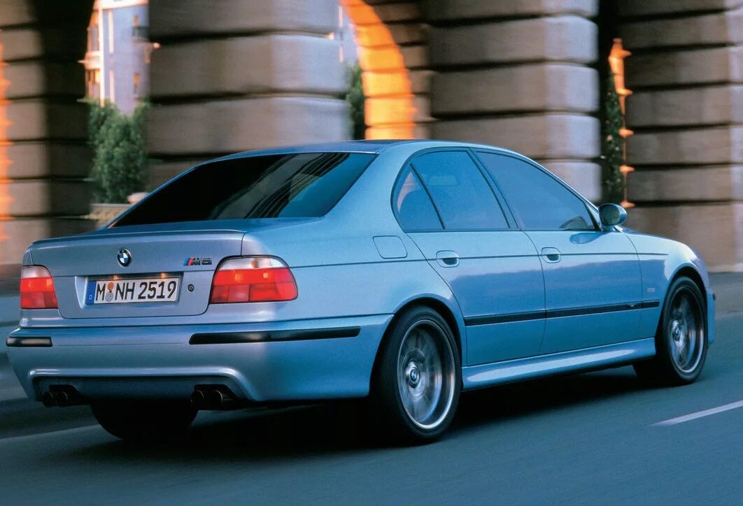 5 е поколение. БМВ м5 е39. BMW e39 м5. BMW m5 e39 2003. BMW m5 e39 1998.