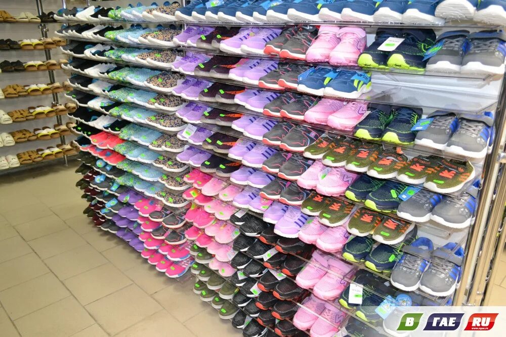 новошахтинск одежда. магазин планета новошахтинск. новошахтинск магазины одежды. новошахтинск магазин одежда и обувь. спортивный магазин новошахтинск.