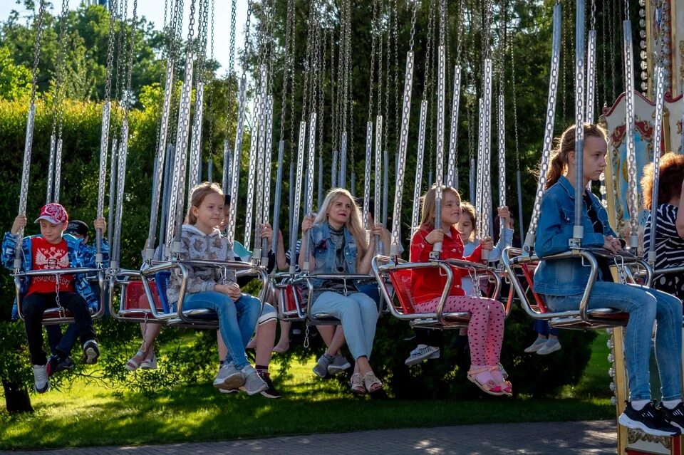 Загородный лагерь для детей СПБ. Первый лагерь в Санкт Петербурге. Санкт-Петербург отдых с детьми. Детские Загородные лагеря СПБ вакансии.