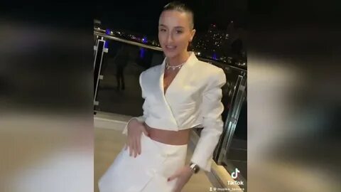 Песня горячая женщина