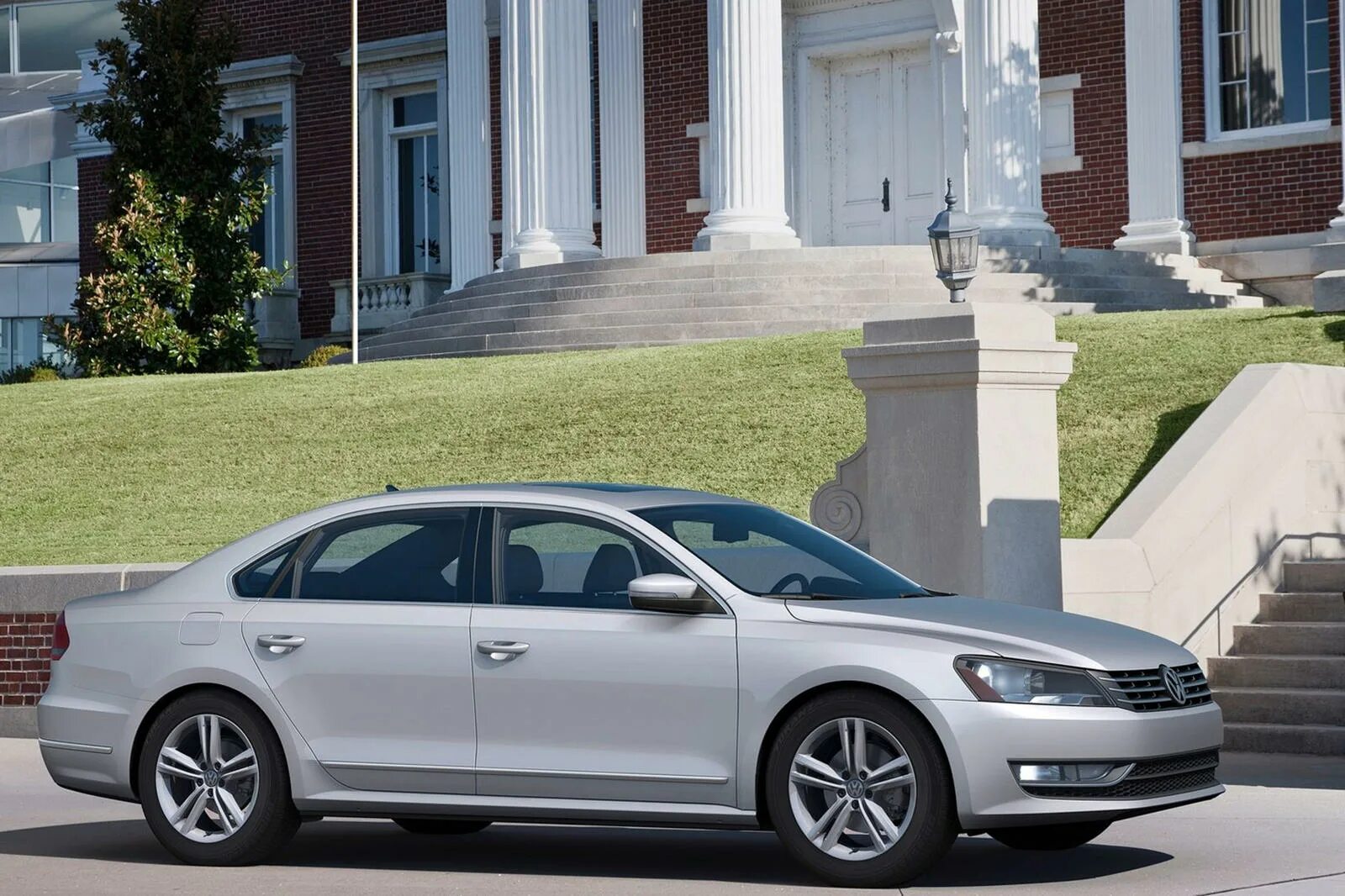 Passat 2012. Volkswagen Passat USA 2012. Пассат б7 американец. Фольксваген Пассат в7 американец. Пассат б7 gt.