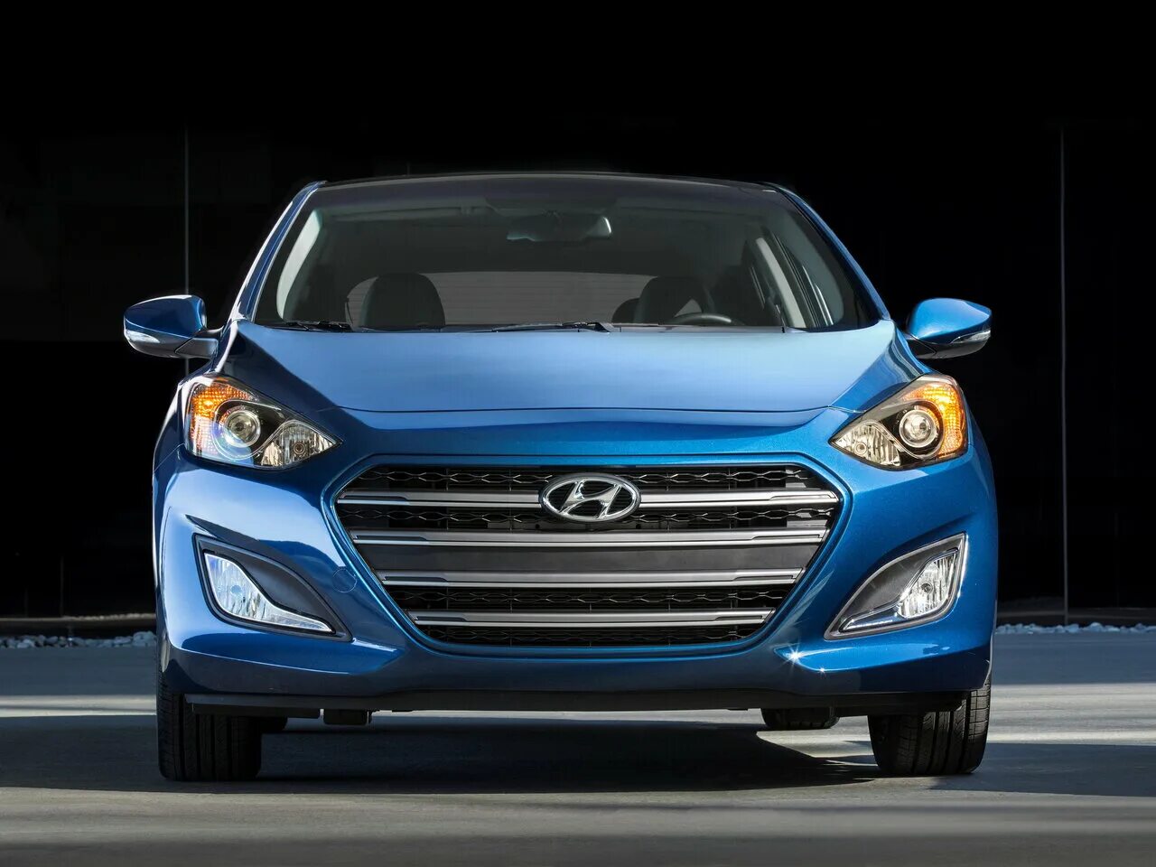 Купить хендай элантра в москве. Hyundai Elantra gt 2015. 2017 Hyundai Elantra gt. Hyundai Elantra gt 2018. Hyundai Elantra 2016.