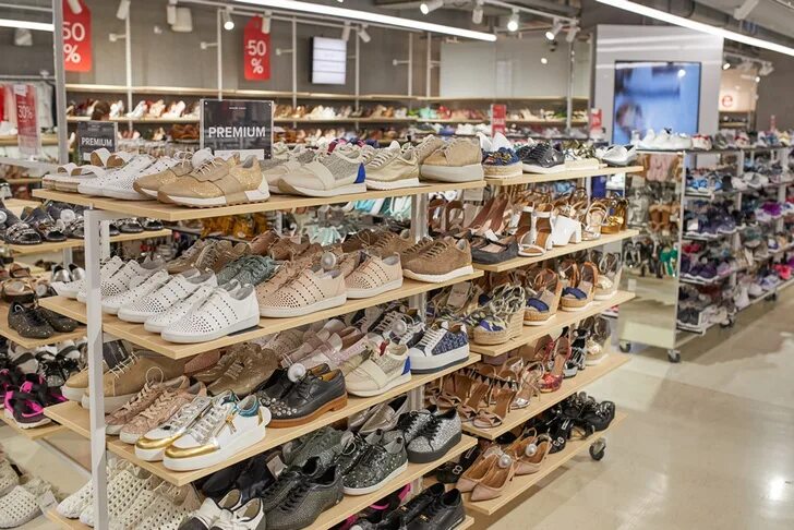 Ламода аутлет. Ламода аутлет. Ламода. Ламода офлайн магазины. Ламода аутлет чкаловская москва.