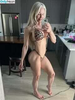 KarenOrlena голая photo 0010 (KarenOrlena) 