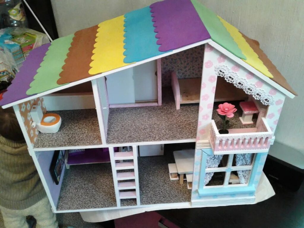 Делаем кукольную. Домик для кукол своими руками. Делаем кукольную. Кукла барби diy. Кукольный домик своими руками.