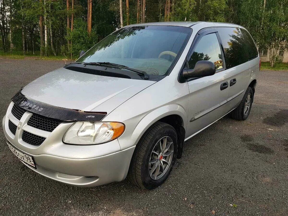 Dodge caravan 2001 год