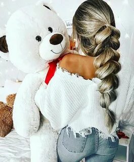 Медвежонок девушке