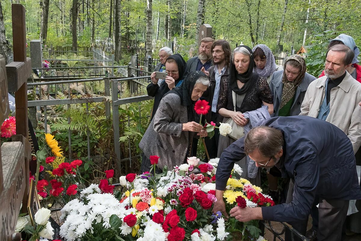 Прощание писателей. Похороны Ракова, Толмачева.