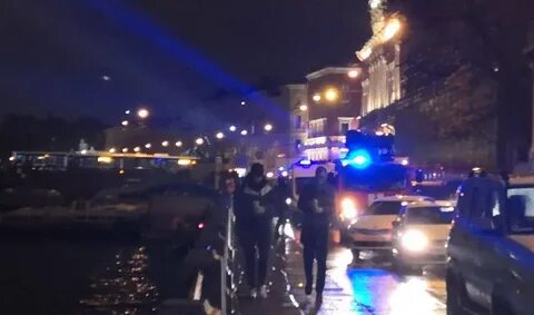 Девушка в петербурге упала