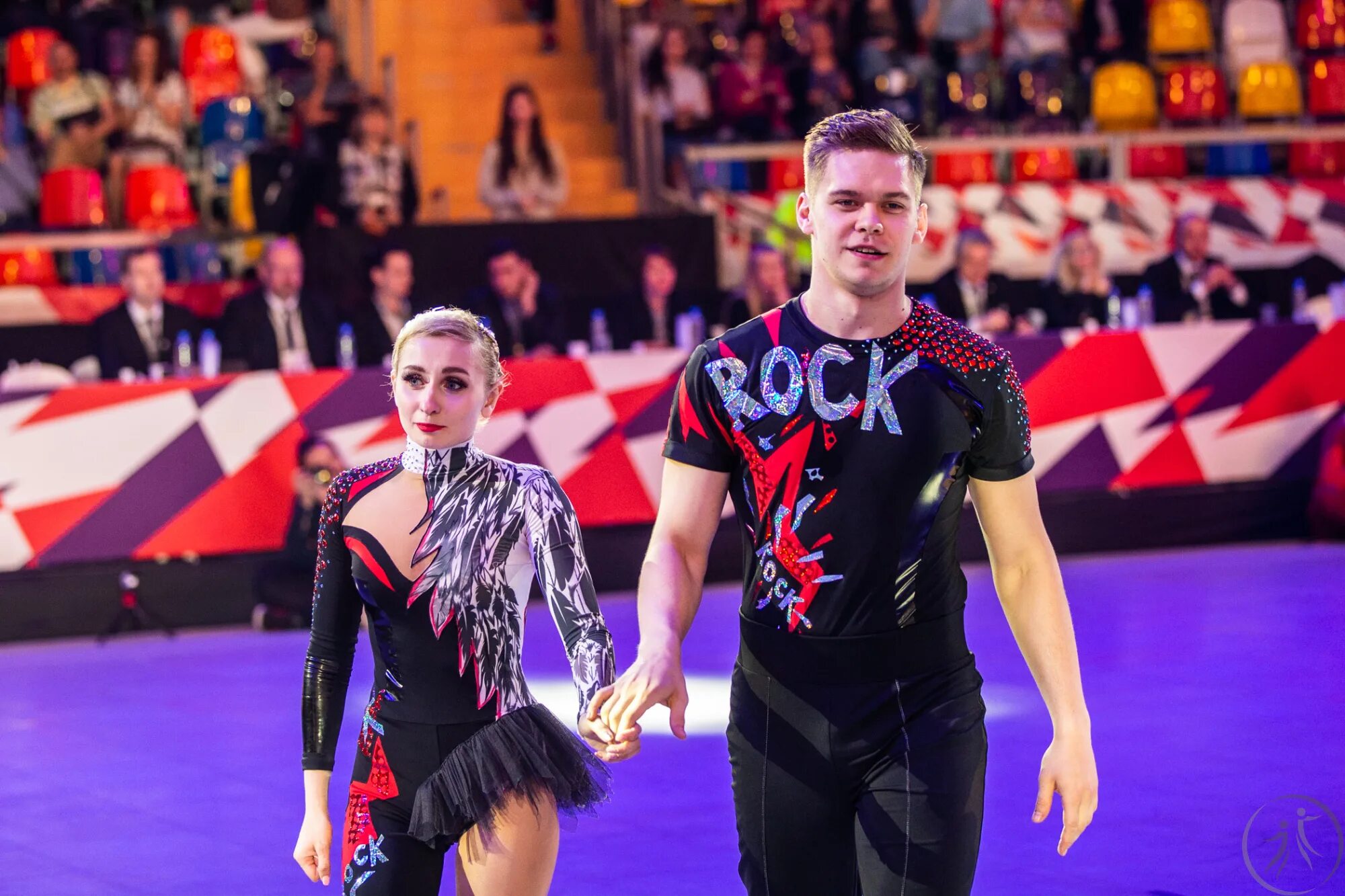 Чарльз хардин холли. Рок н ролл под 6. Манякина анастасия акробатический рок н ролл. Дмитрий владимирович тарасов акробатический рок-н-ролл. Рок н ролл под 6.