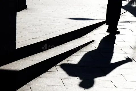 Шаг в тень