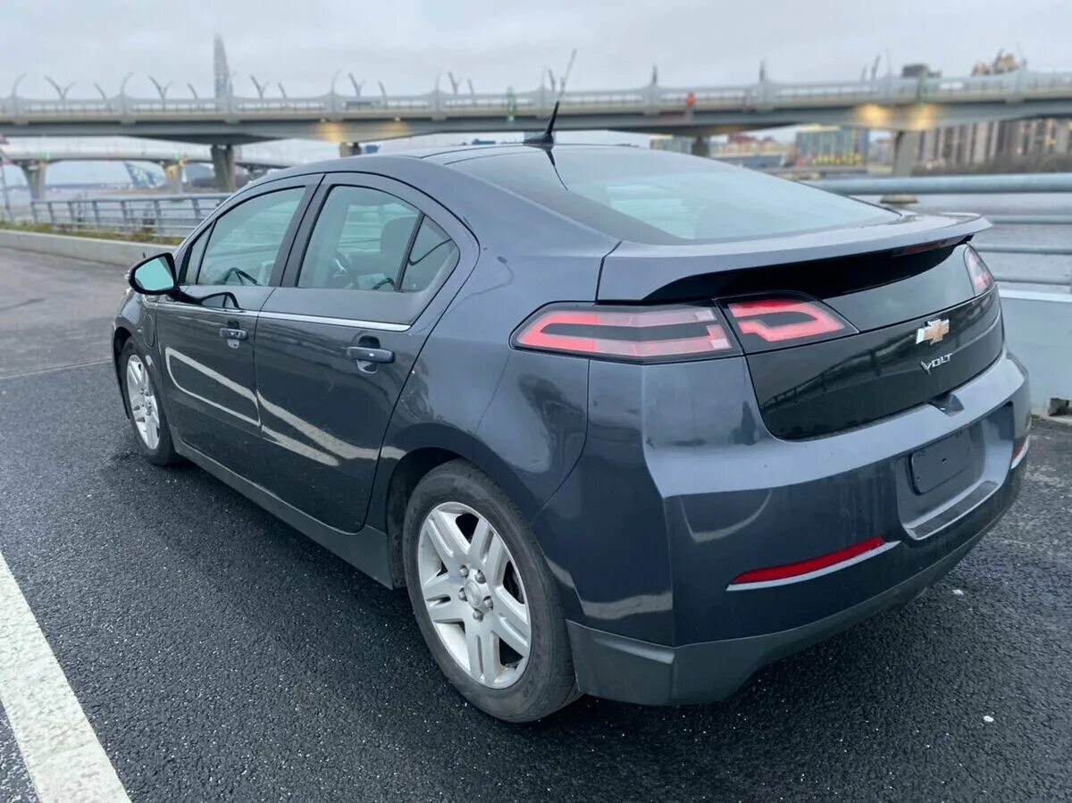 Шевроле гибрид. Chevrolet Volt 2012. Chevrolet Volt i, 2012. Шевроле вольт 2022. Chevrolet Volt 2009.