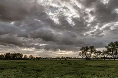 Пасмурный день фото