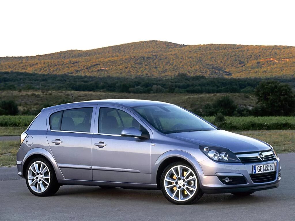 Opel Astra H 1.8 бензиновый 2007 на DRIVE2