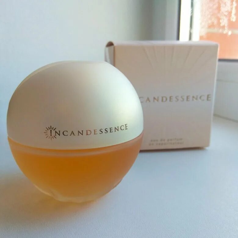 Инканденсанс цена. Духи Avon Incandessence. Парфюмерная вода Incandessence 50мл. Эйвон инканденсанс 50 мл. Avon туалетная вода Incandessence.