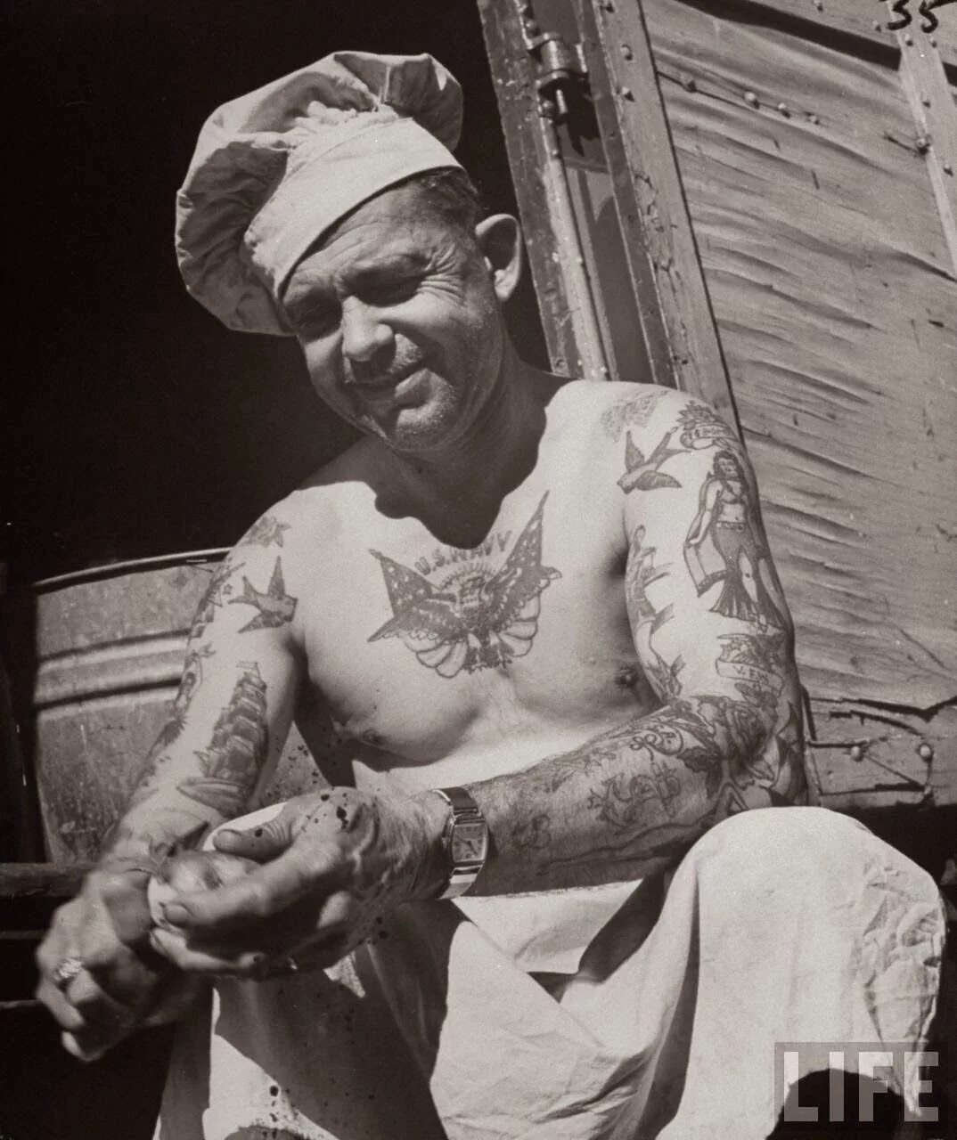 Татуировки моряков. Тату моряк. Татуировки матросов. Тату матросов. Татуировки моряков 19 век.