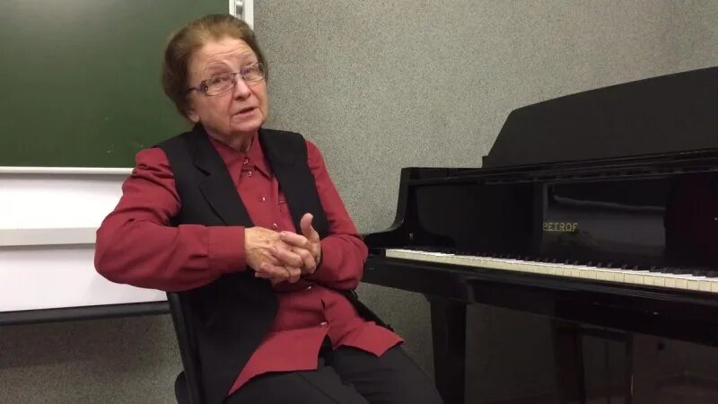 Музыковед и педагог. Музыковед и педагог. Энтелис музыковед. Музыковед и педагог. Энтелис вологодская филармония.