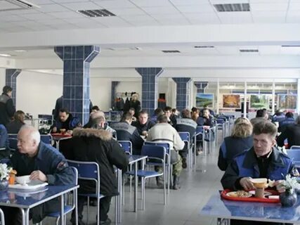 Рабочая столовая на предприятии