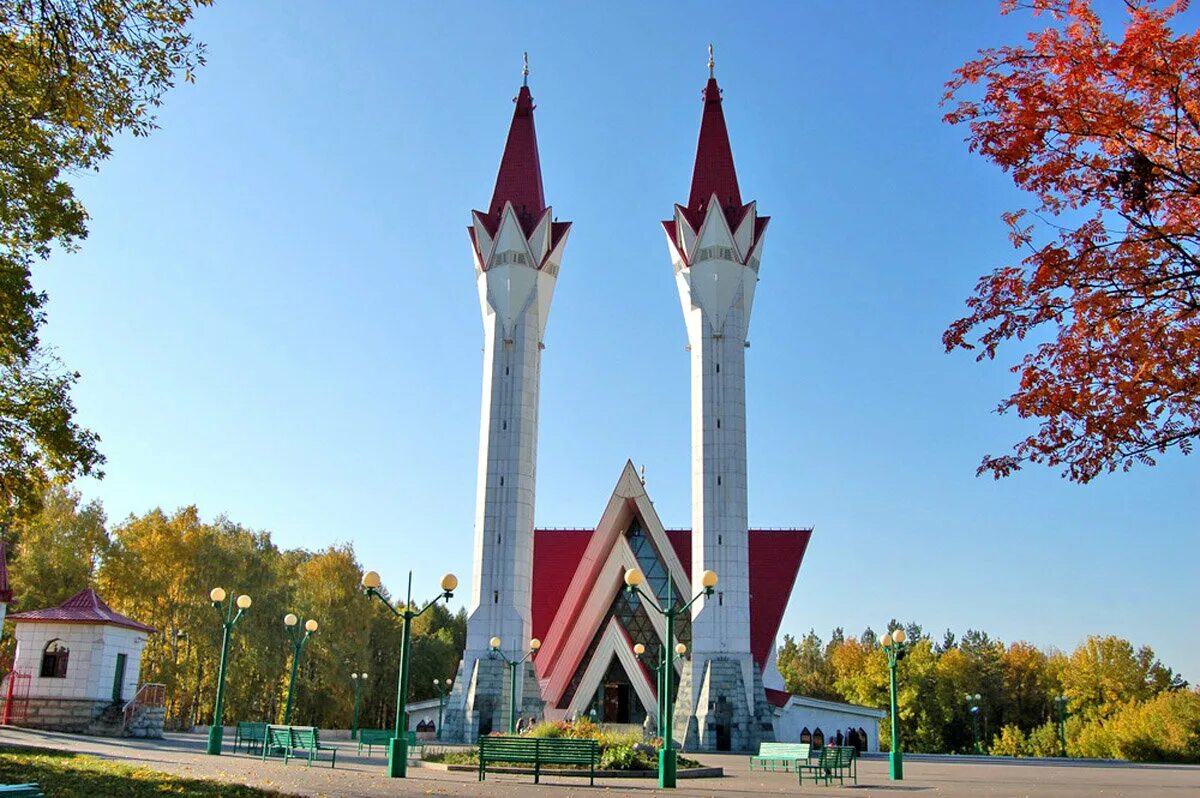 Уфа экскурсионная. Мечеть тюльпан в Уфе.