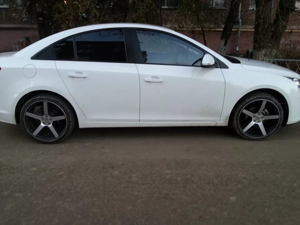● Переобулся (R17 и H&R -35) - Hyundai Solaris Hatchback, 1,4 л, 2013 года колёс
