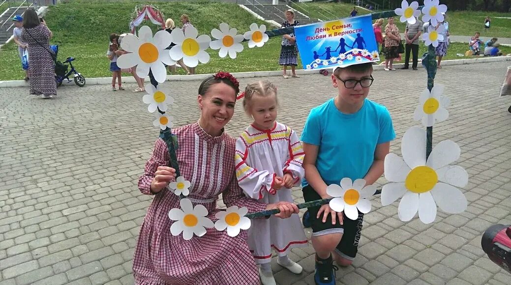 8 Июля праздник в детском саду. День семьи любви и верности в ДОУ. Мероприятия 8 июля в детском саду. День семьи любви и верности фестиваль.