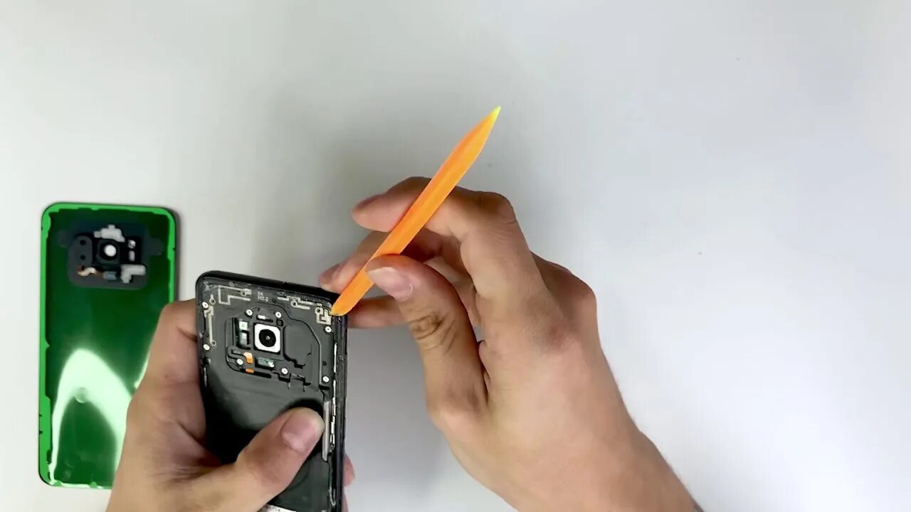 Замена стекла s8. Замена аккумулятора samsung s8. самсунг s8 замена аккумулятора. замена задней панели samsung s20. замена задней крышки на галакси s8 plus.