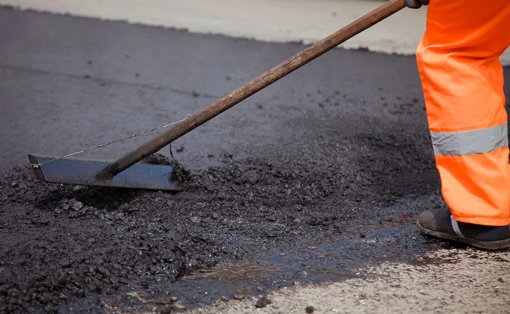 долина х тула. тула ул одоевское шоссе. фрезерование тротуара. ремонтные работы дорог. дорожники на дороге.