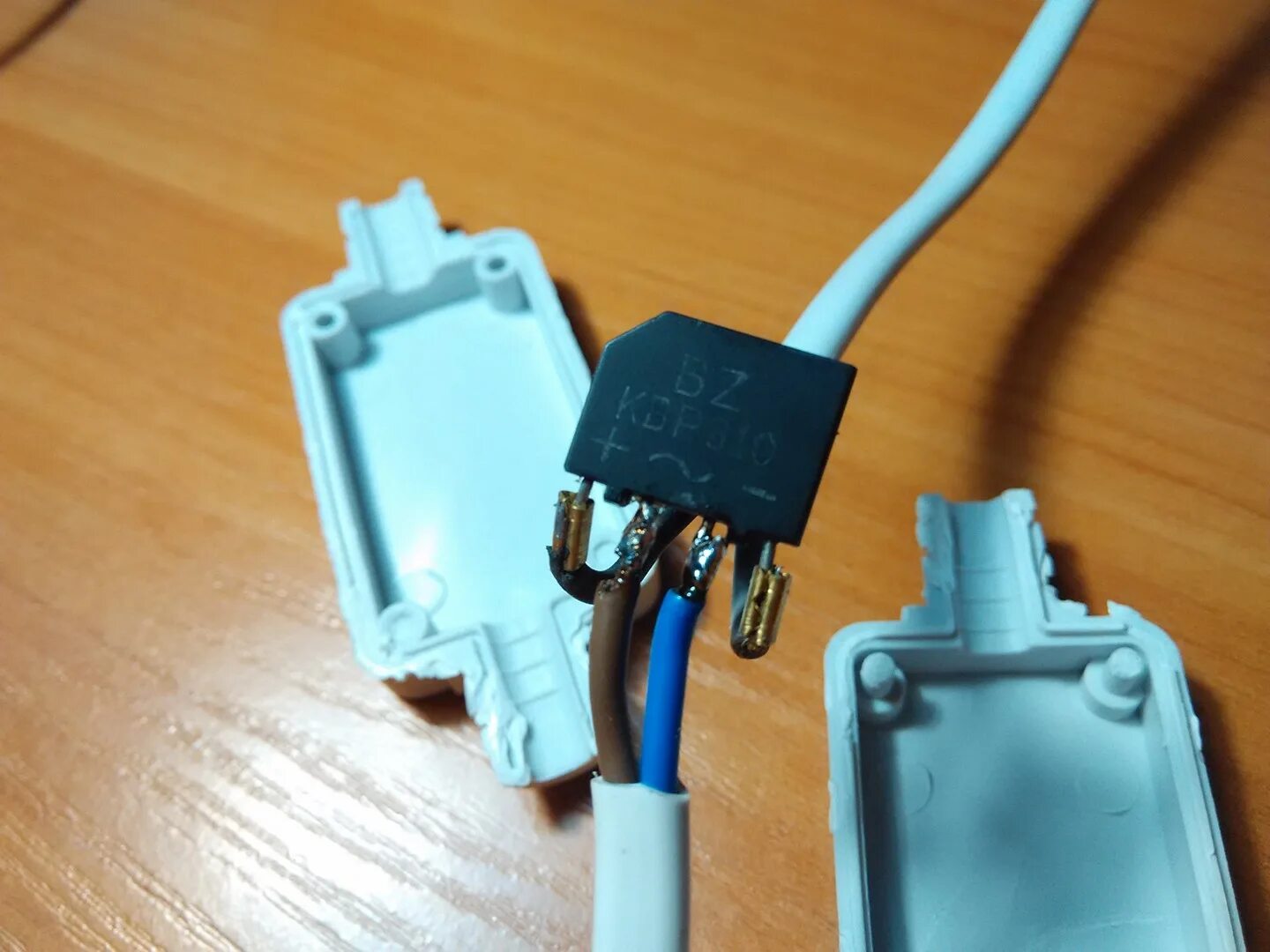 светодиодная матрица jt-4055. коннектор для светодиодной ленты 220 вольт. коннектор для светодиодной ленты 220 вольт. выпрямитель для светодиодной ленты 220 вольт. диодный мост для светодиодной ленты.