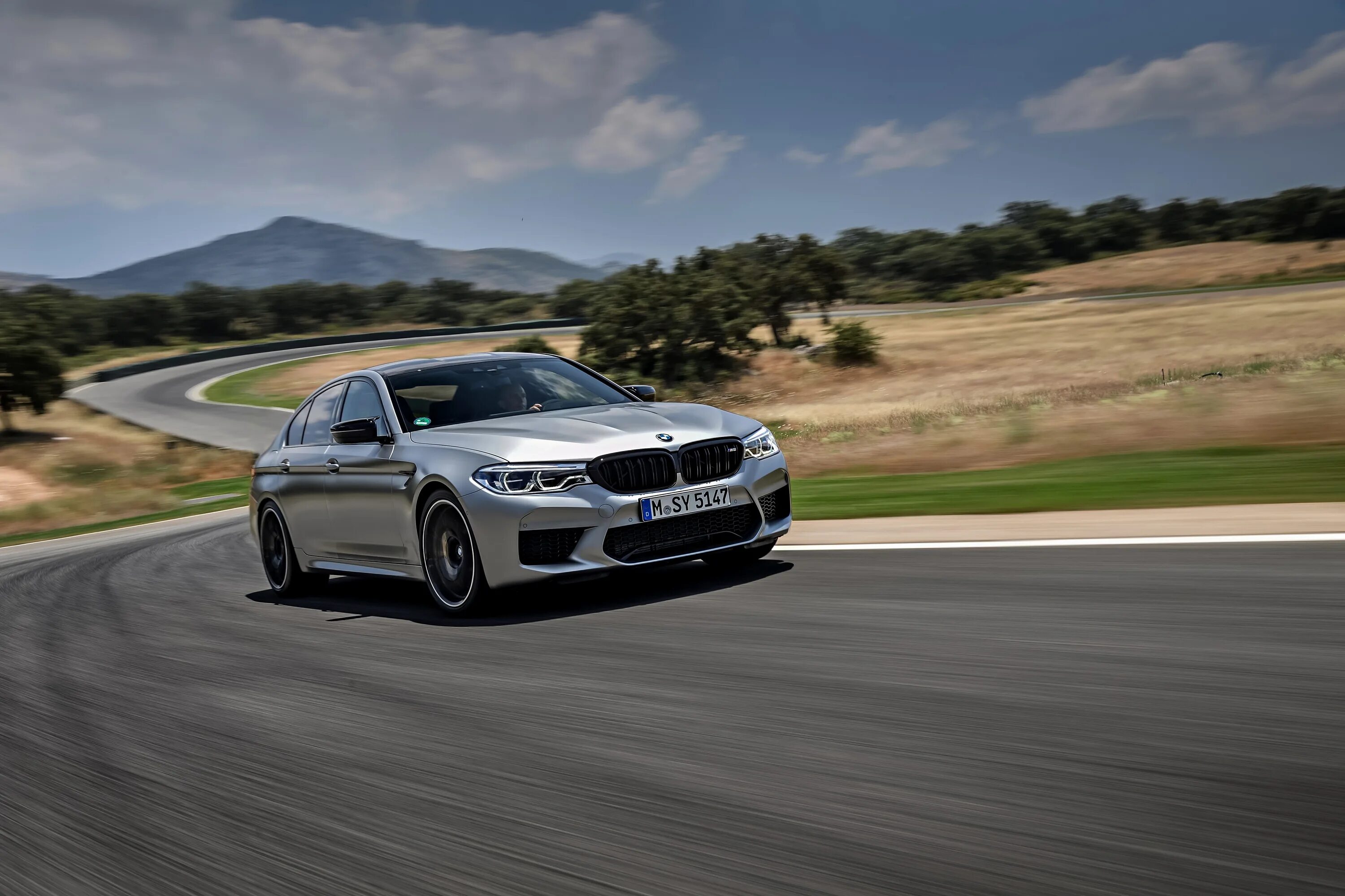 Bmw m5 f90 livery. Подо мной м4. Подо мной м4. Магистраль м4 дон. М4 автомагистраль.