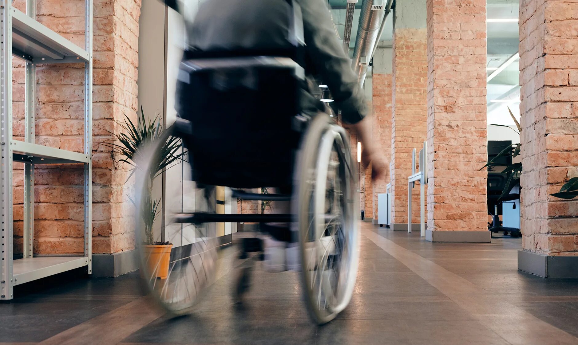 Инвалиды 2 группы иконки. Жкх иконка. Мальчик в инвалидном кресле. Колясочная значок. Disabled 12.